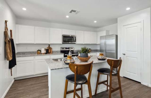 Solana Place at Carlton Commons photos photos