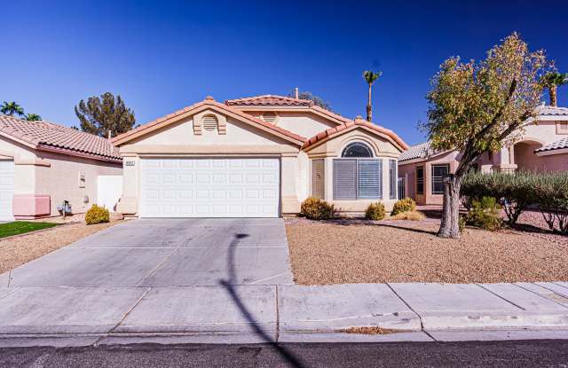 1 Story home located in Silverado Ranch Gallery 1