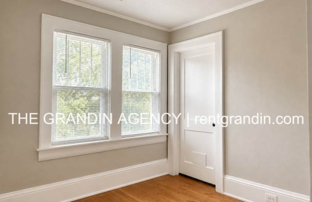2818 Burton Avenue Northwest - A Gallery 3