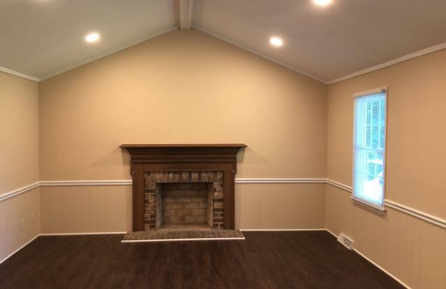 Cozy, 3-Bedroom Ranch Gallery 4