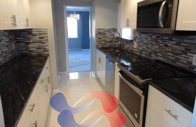 4740 Roanoke Pkwy Apt 901 - 4740 Us Route 56, Kansas City, MO 64112