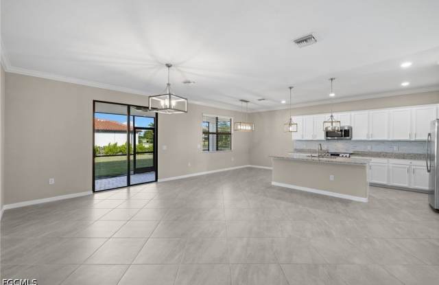 11884 Arbor Trace Drive Gallery 4