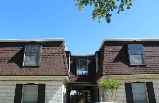 *COMING SOON* Upstairs Condo with Premium Amenities & Hardwood Floors! photos photos *COMING SOON* Upstairs Condo with Premium Amenities & Hardwood Floors! photos photos