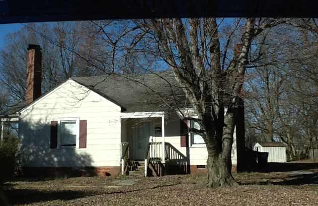 306 Lawrence St - 306 Lawrence Street, Greensboro, NC 27406