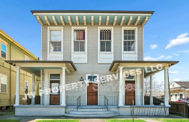 2332 Ursulines Ave photos photos