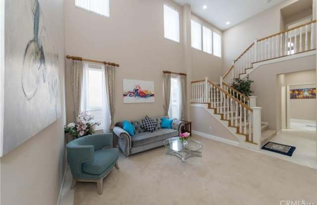 2060 S Mangrum Court Gallery 2