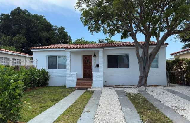 3364 SW 28th St - 3364 Southwest 28th Street, Miami, FL 33133