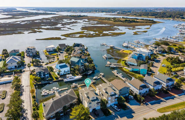 316 Causeway Drive - 316 Causeway Drive, Wrightsville Beach, NC 28480