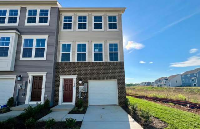3 Beds, 2 Full/2 Half Bath Townhome in Charles Town, WV photos photos