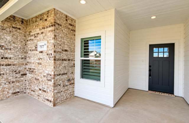 NEW CONSTRUCTION! 4 bedroom, 2 bath, 2 car garage; 6 MONTH LEASE AVAILABLE! Gallery 4