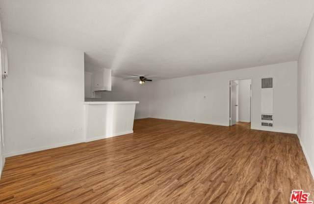 15540 Moorpark St unit: 1 photos photos