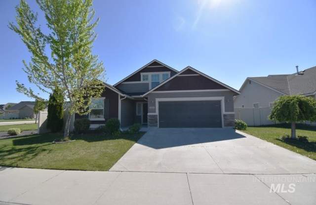 6170 N Silver Spruce Ave photos photos