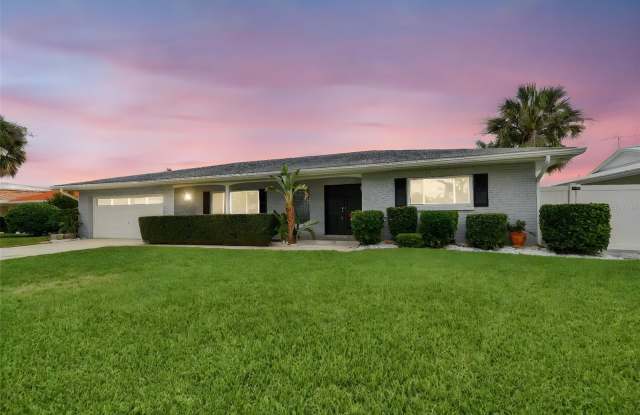 3938 VERSAILLES DRIVE photos photos