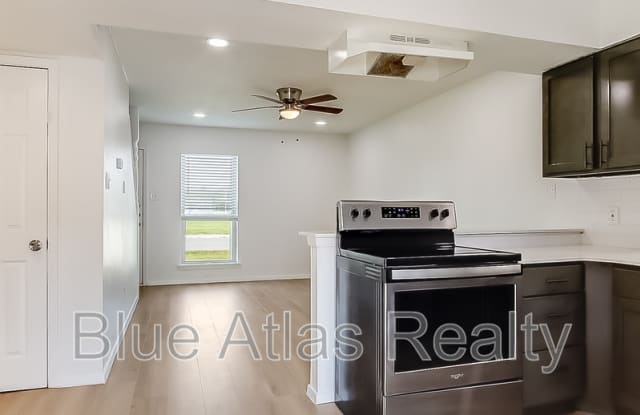 408 Noble Avenue - 408 Noble Avenue, Everman, TX 76140 408 Noble Avenue - 408 Noble Avenue, Everman, TX 76140