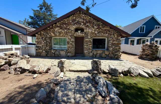 Charming 2 bedroom 1 bathroom house in Thousand Oaks! photos photos