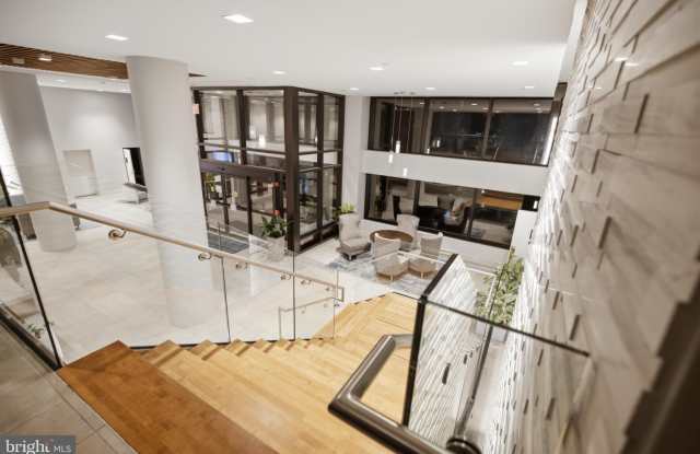 3800 POWELL Lane Gallery 2