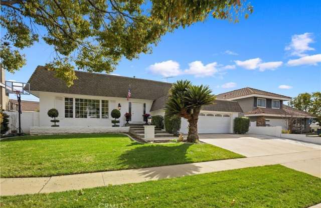 1906 E Avalon Avenue - 1906 East Avalon Avenue, Santa Ana, CA 92705