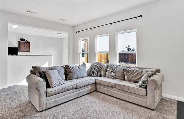 1207 Juniper Gallery 3