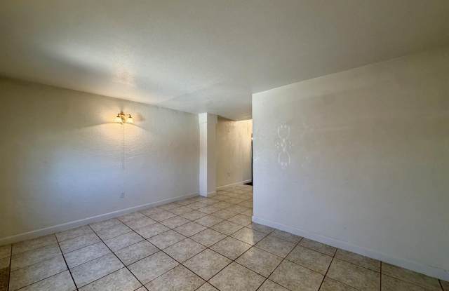 4332 LOMA DE BRISAS Drive Gallery 4
