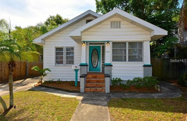 634 29TH AVENUE N - 634 29th Avenue North, St. Petersburg, FL 33704
