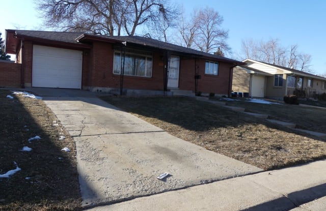 225 Beryl Way - 225 Beryl Way, Broomfield, CO 80020