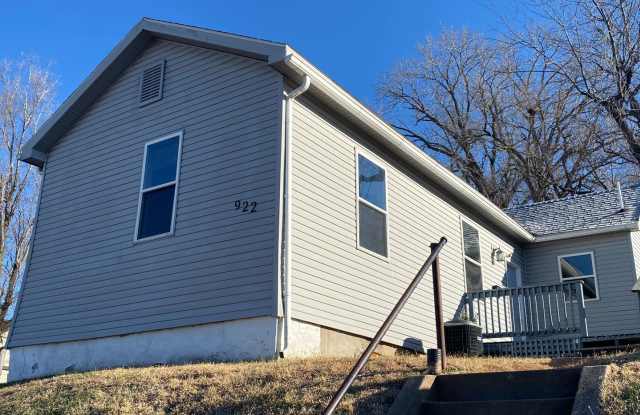 Two bedroom single family house within walking distance of Blessing Hospital. photos photos Two bedroom single family house within walking distance of Blessing Hospital. photos photos