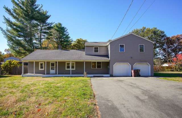 74 Hagan Ave - 74 Hagan Avenue, Westfield, MA 01085