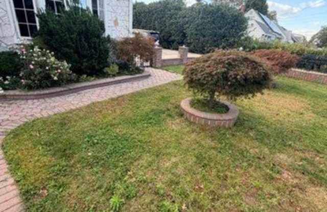 168 Walton Avenue Gallery 3