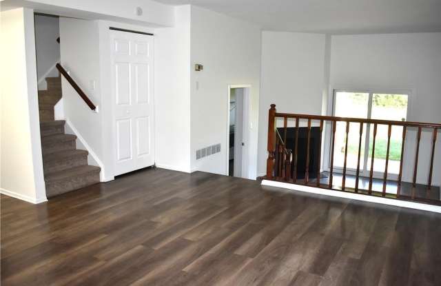 1604 Shenandoah Court Gallery 4