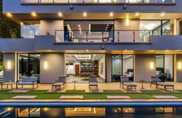 2358 Kimridge Rd photos photos