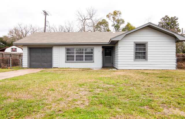 11 Circle F - 11 Circle F Street, Orange, TX 77630