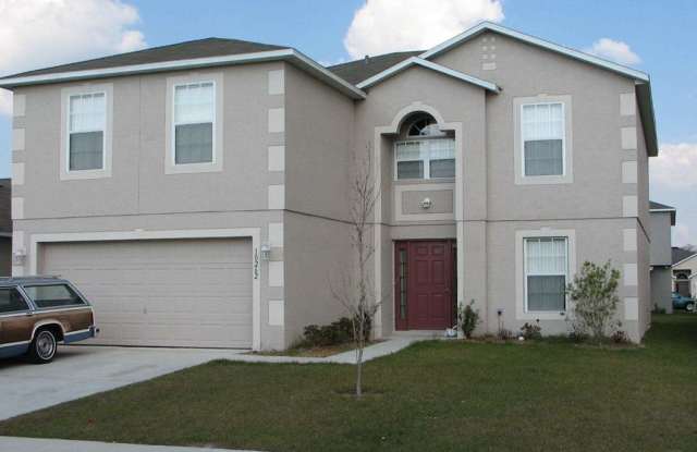 Spacious 4 bedrooms 2.5 baths single-family home Located in Orlando FL!! photos photos