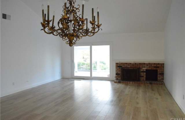 21130 Trailside Drive Gallery 4