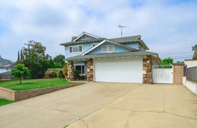 2115 Stratford Way photos photos