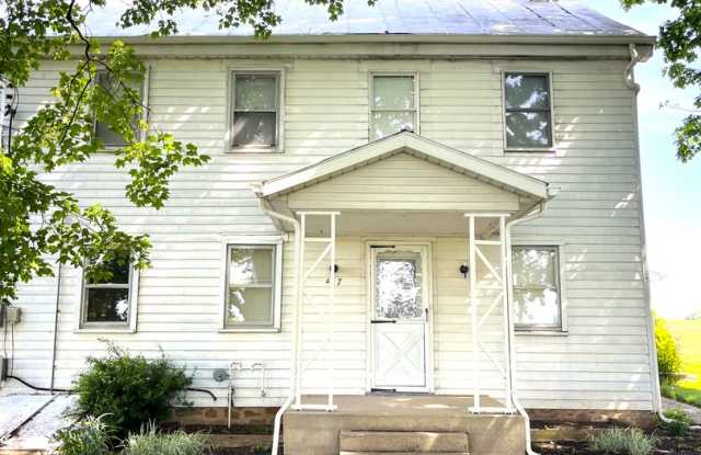 Spacious 3-Bedroom Farmhouse for Rent – Peaceful Country Living photos photos