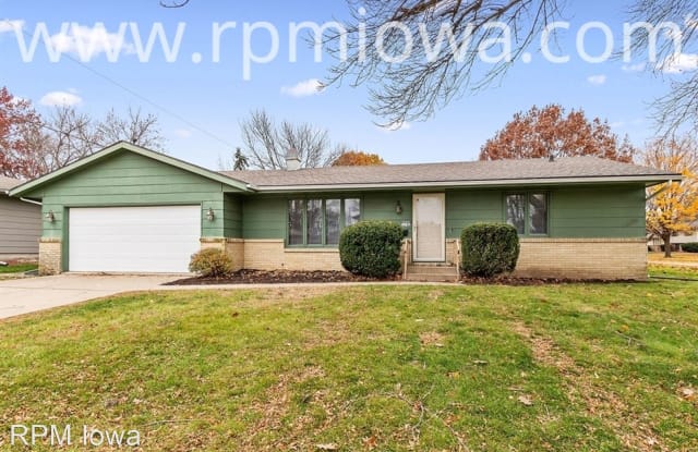 1102 SE Innsbruck Drive - 1102 Southeast Innsbruck Drive, Ankeny, IA 50021