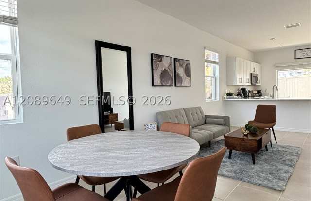 8768 DAYBREAK Gallery 2