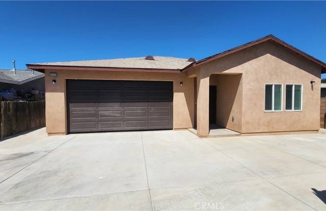 3433 Eucalyptus Avenue photos photos