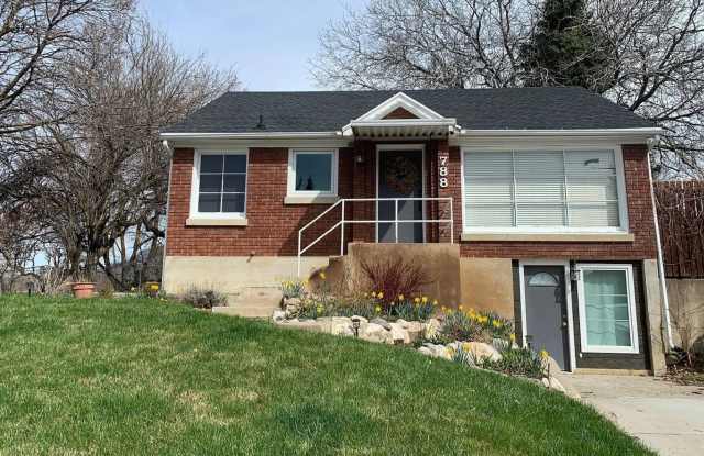 **Coming Soon! Cozy Cottage Vibes in North Ogden – Only $1,950/Month!** photos photos