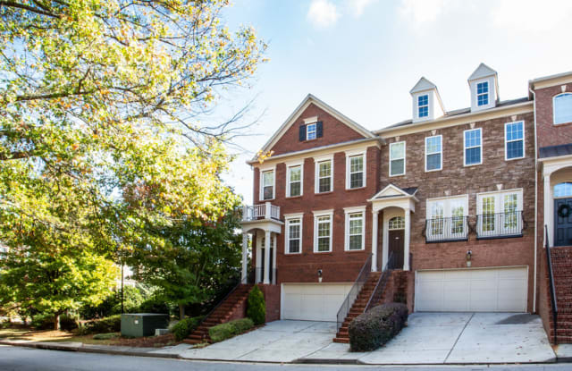 3351 Cumberland Club Dr - 3351 Cumberland Club Dr, Vinings, GA 30339