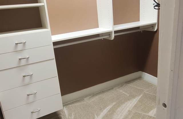 522 N Newton Ave photos photos