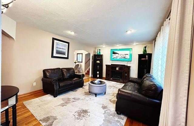 321 Maplewood Drive Gallery 3