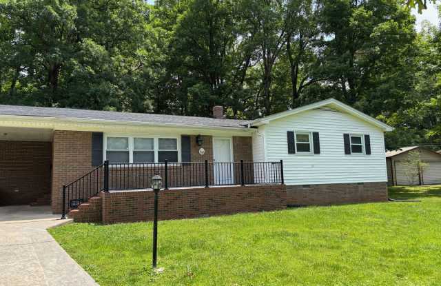 Nice brick home, single carport, storage building, 3 bdrm 1.5 ba photos photos
