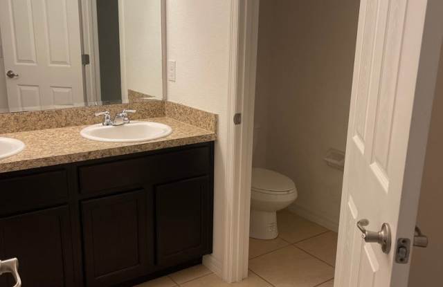 5 BEDS HOME in Breckenridge! CLOSE TO HIGHWAYS !!! Gallery 4