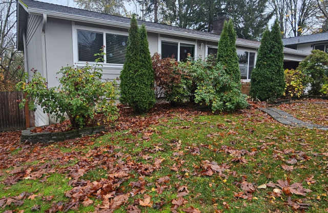 3 Bedroom 1.5 Bathroom Single Family Home in Redmond! photos photos