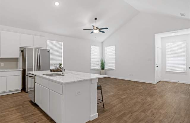 1303 S Bells Drive Gallery 4