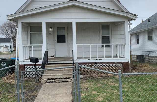 Updated 1 bedroom $650 photos photos