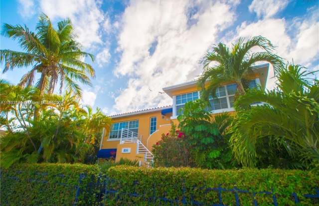 8144 Harding Ave photos photos