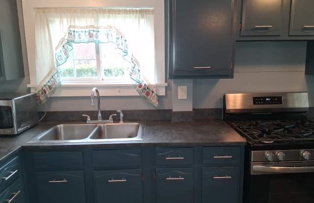 464 Main Street - 464 Main Street, New Milford, PA 18834