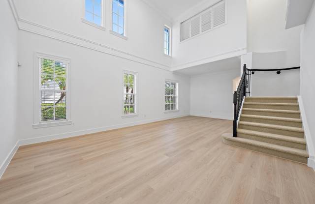 1058 Vintner Boulevard Gallery 4